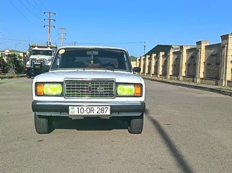 LADA (VAZ) 2107