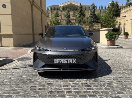Changan Uni-V iDD