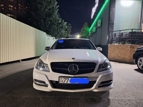 Mercedes C 180