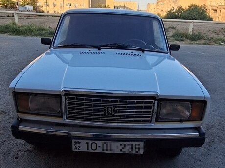 LADA (VAZ) 2107