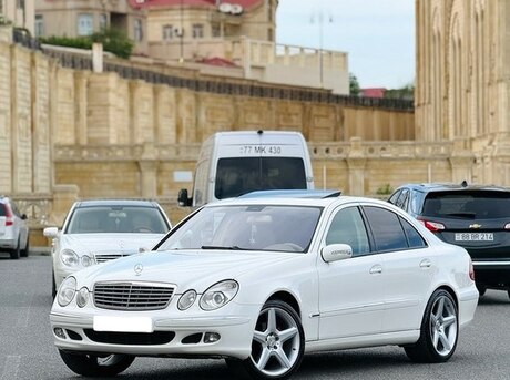 Mercedes E 320