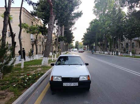 LADA (VAZ) 21099