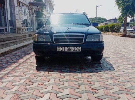 Mercedes C 220