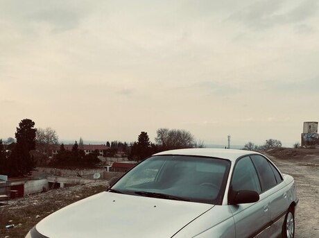 Opel Omega