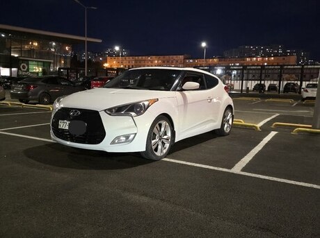 Hyundai Veloster