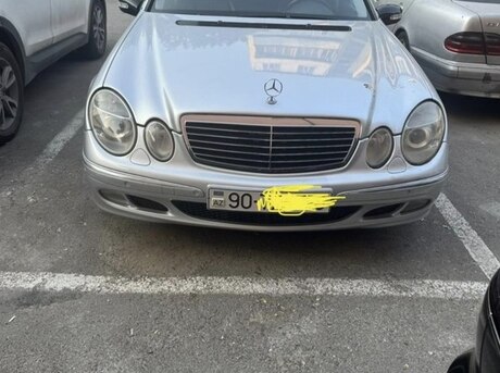 Mercedes E 240