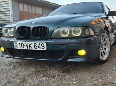 BMW 528