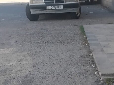 Mercedes 190