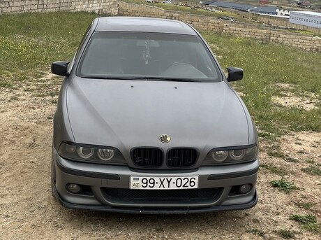 BMW 523