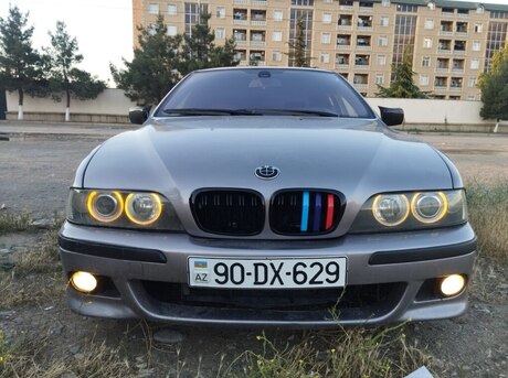 BMW 528