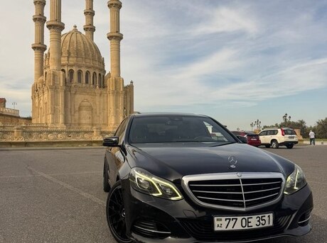 Mercedes E 220