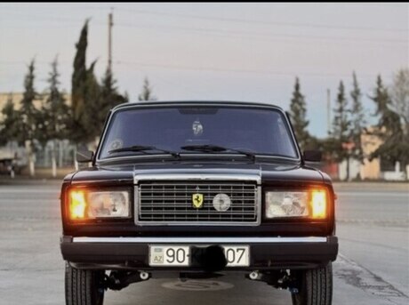 LADA (VAZ) 2107