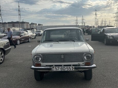 LADA (VAZ) 21011
