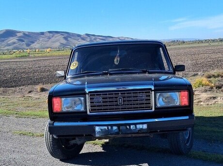 LADA (VAZ) 2107
