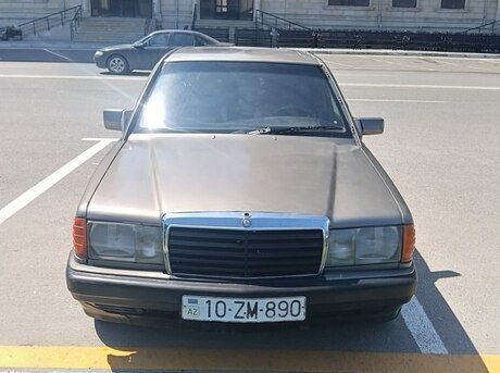 Mercedes 190