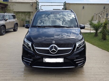 Mercedes V 300