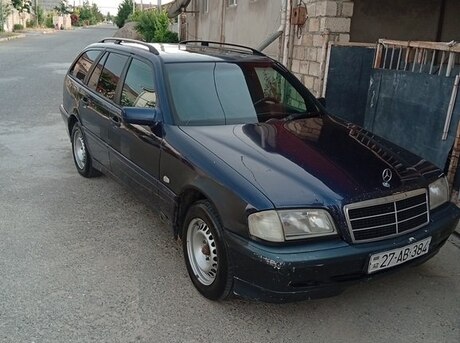 Mercedes C 180
