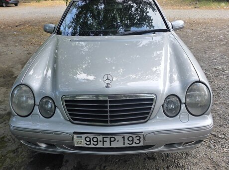 Mercedes E 270