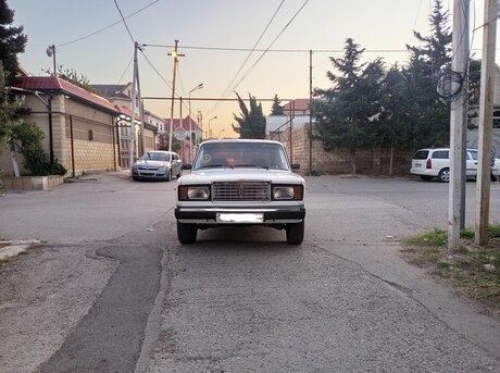 LADA (VAZ) 2107