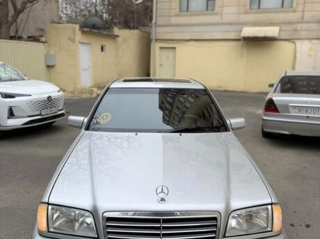 Mercedes C 220