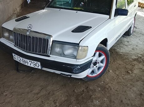 Mercedes 190
