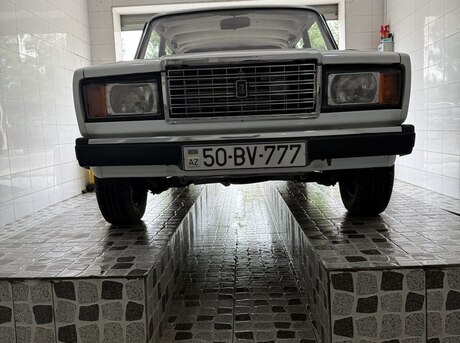 LADA (VAZ) 2107