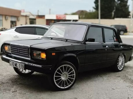 LADA (VAZ) 2107