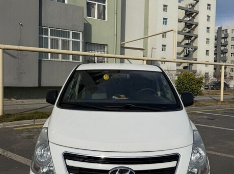 Hyundai H 100