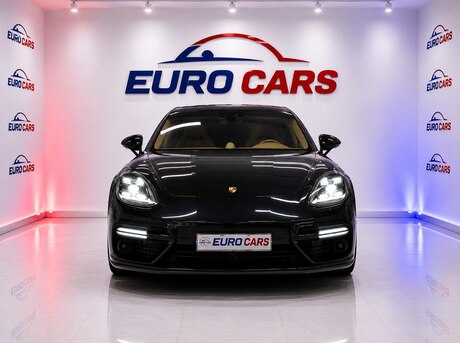 Porsche Panamera 4S