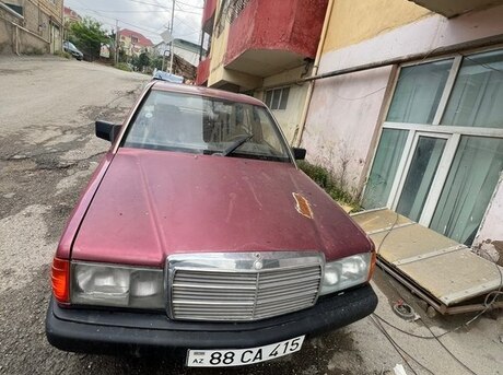 Mercedes 190