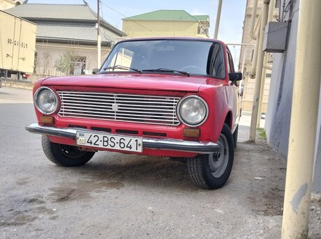 LADA (VAZ) 21011