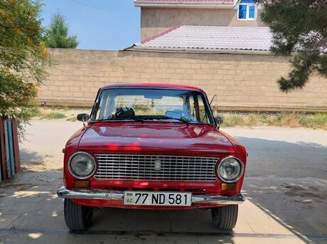 LADA (VAZ) 21011