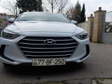 Hyundai Elantra