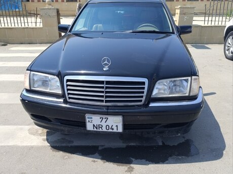 Mercedes C 230