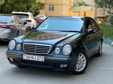 Mercedes E 200