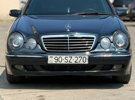 Mercedes E 320