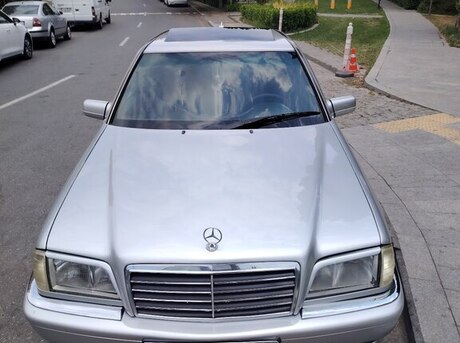 Mercedes C 220