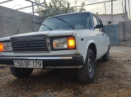 LADA (VAZ) 2107