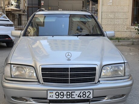Mercedes C 220