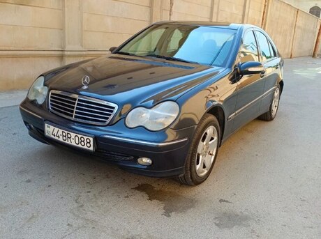 Mercedes C 240