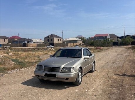 Mercedes C 220