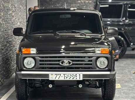 LADA (VAZ) Niva