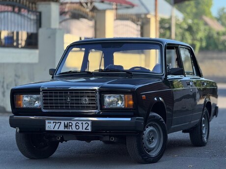 LADA (VAZ) 2107