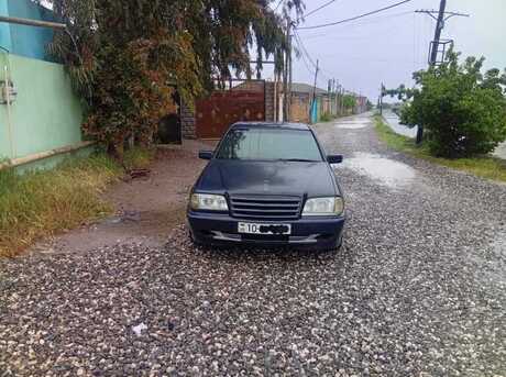 Mercedes C 280