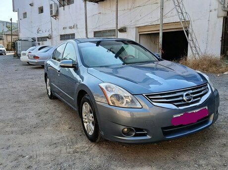 Nissan Altima