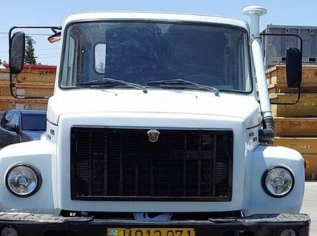 GAZ 3308