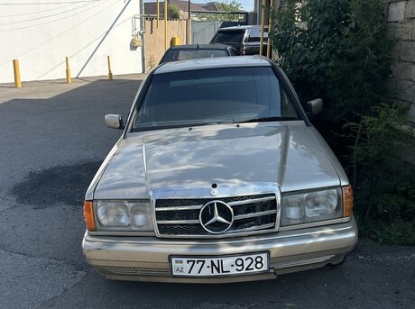 Mercedes 190