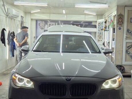 BMW 528