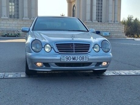 Mercedes E 240