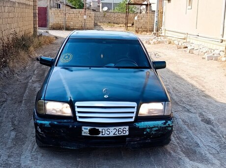 Mercedes C 180